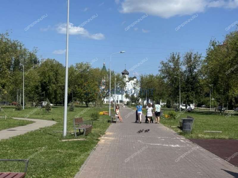 трёхкомнатная квартира на улице Александра Люкина дом 9