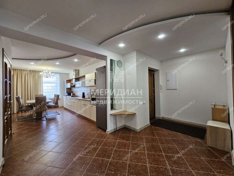 трёхкомнатная квартира на Арзамасской улице дом 5