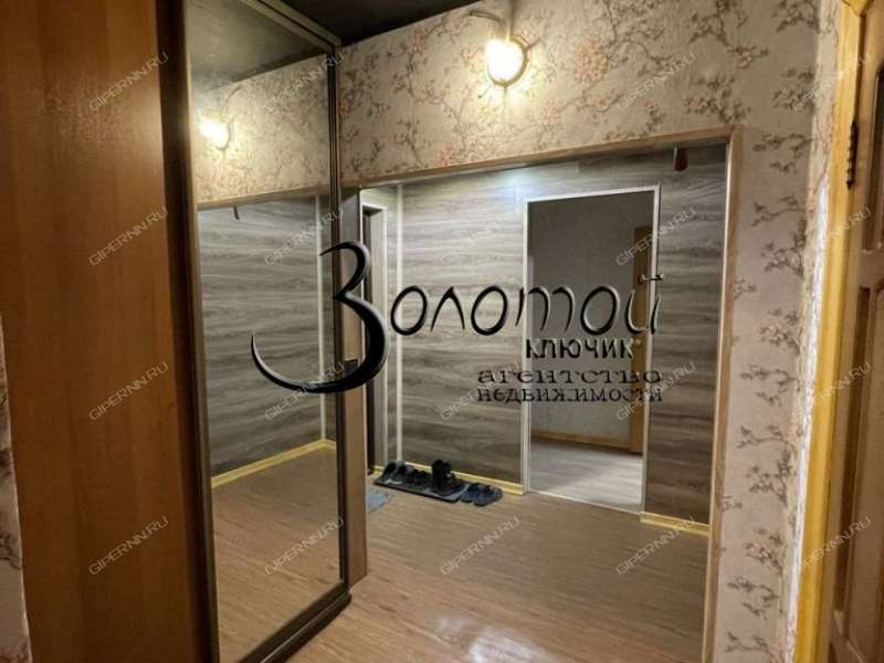 трёхкомнатная квартира на улице Сергея Акимова дом 23