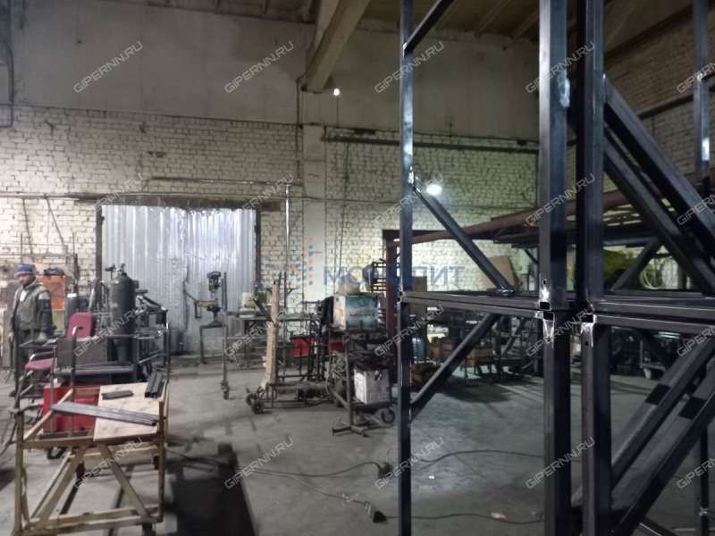 помещение под склад, производственную площадь на Республиканской улице город Бор