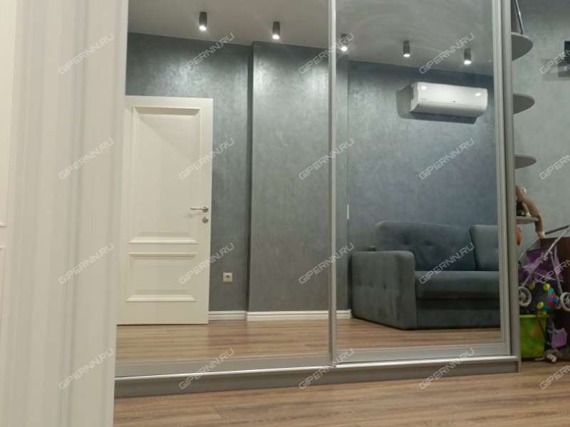 трёхкомнатная квартира на улице Маршала Баграмяна дом 4