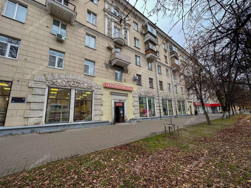 трёхкомнатная квартира на проспекте Октября дом 16