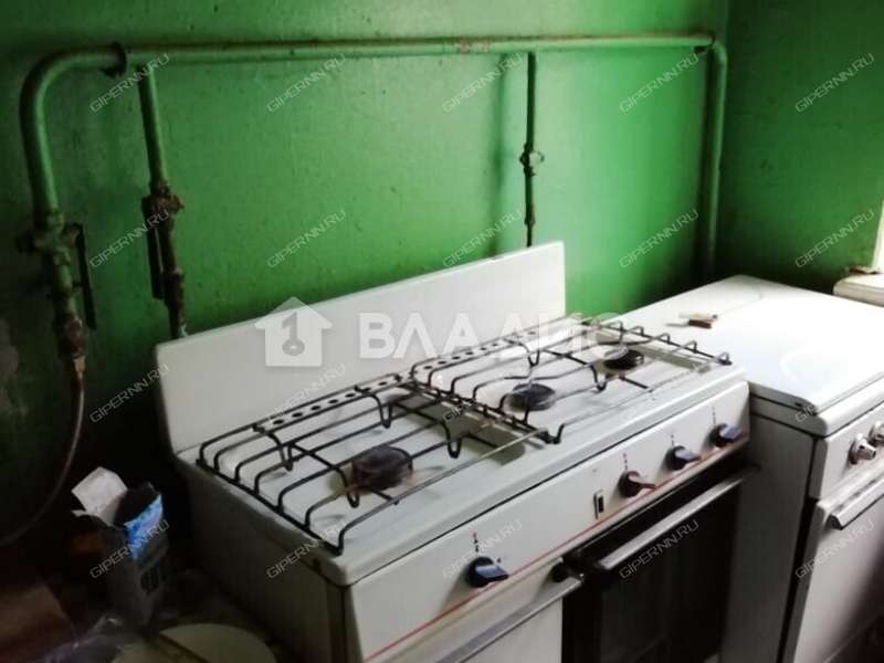 комната в доме 102 на проспекте Гагарина