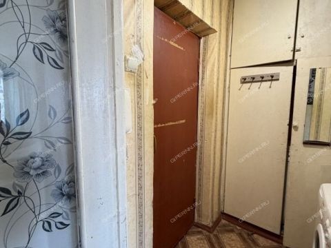 1-komnatnaya-b-r-60-letiya-oktyabrya-d-8 фото