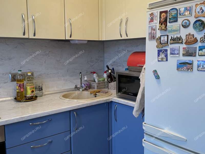 двухкомнатная квартира на Светлоярской улице дом 11