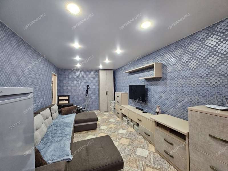 однокомнатная квартира на улице Юлиуса Фучика дом 10 к1