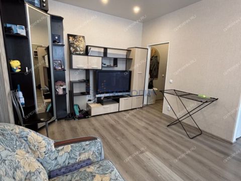 2-komnatnaya-ul-glazunova-d-3 фото