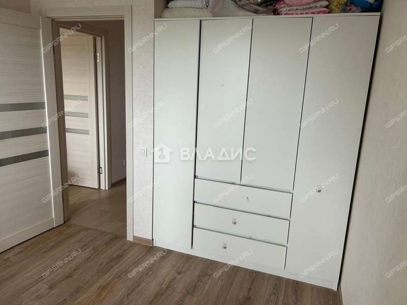 трёхкомнатная квартира на проспекте Героев Донбасса дом 16