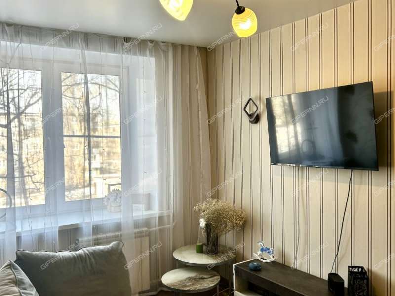 трёхкомнатная квартира на Совнаркомовской улице дом 28