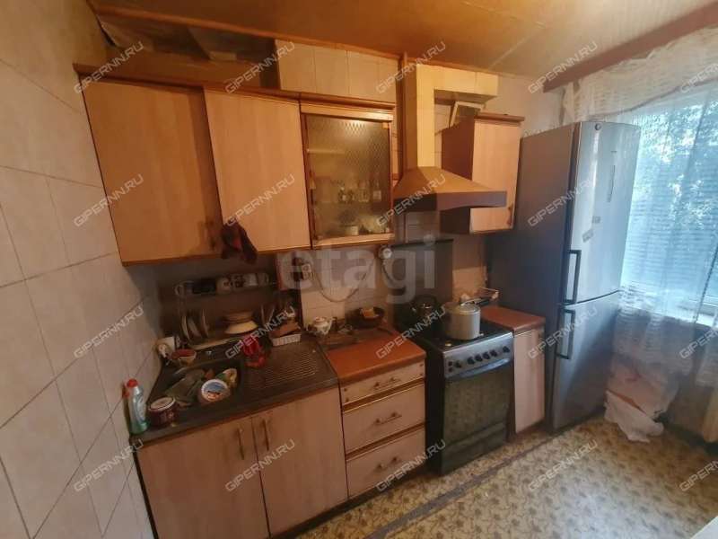 трёхкомнатная квартира на улице Веденяпина дом 32