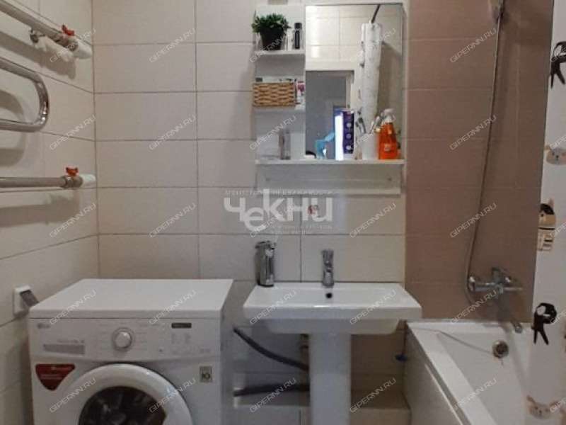 двухкомнатная квартира на улице Академика Сахарова дом 99 к1