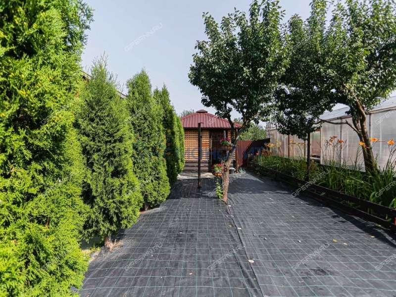 дом на  деревня Крутая