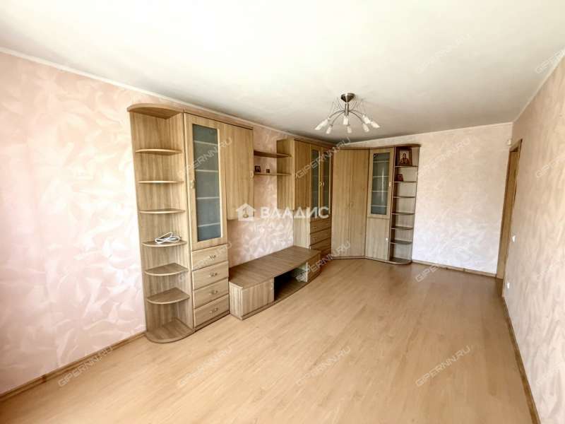 трёхкомнатная квартира на улице Героя Советского Союза Усилова дом 1