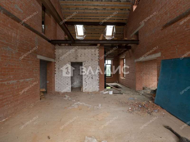 здание под офис, торговую площадь на Полевой улице