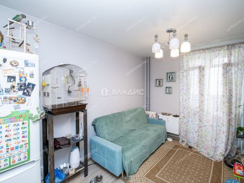 1-komnatnaya-ul-geroya-sovetskogo-soyuza-safronova-d-7-k1 фото