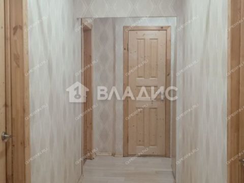 4-komnatnaya-ul-strokina-d-16b фото