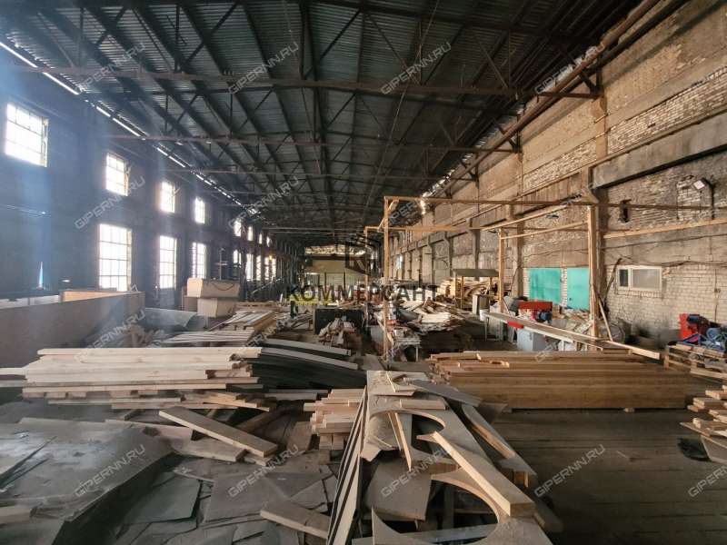 здание под офис, торговую площадь на Памирской улице