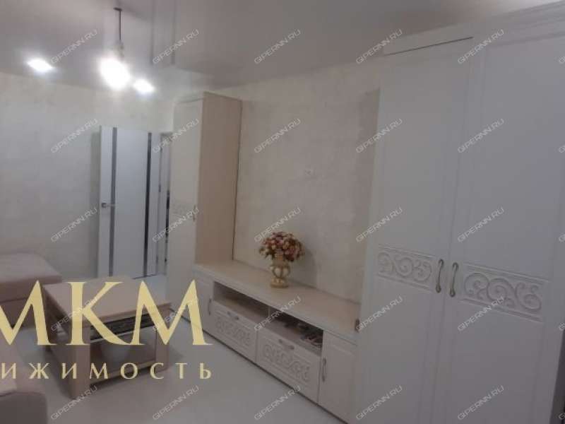 трёхкомнатная квартира на Дворовой улице дом 36