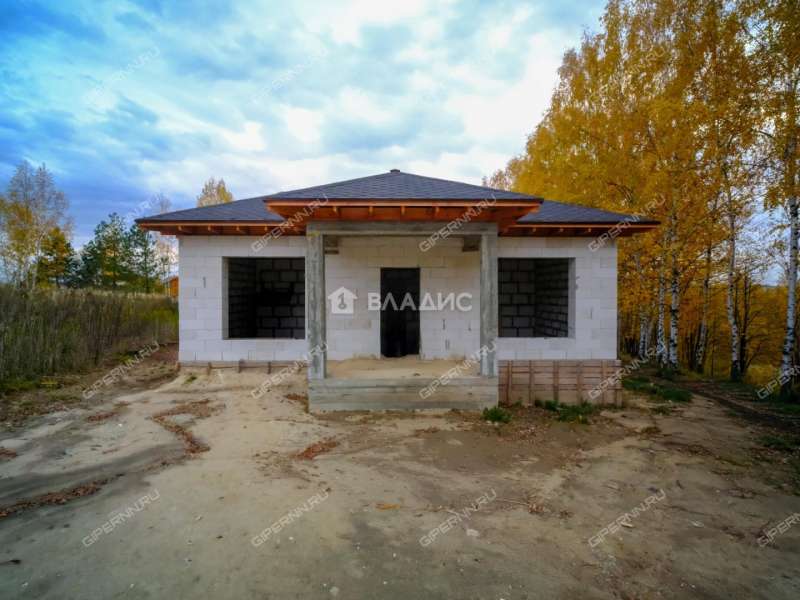 дом на  село Безводное