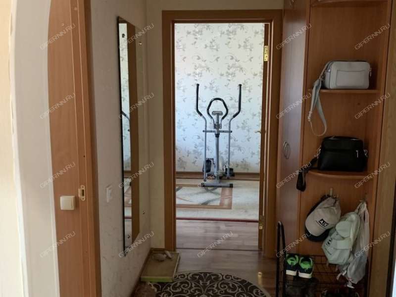 двухкомнатная квартира на улице Политбойцов дом 8