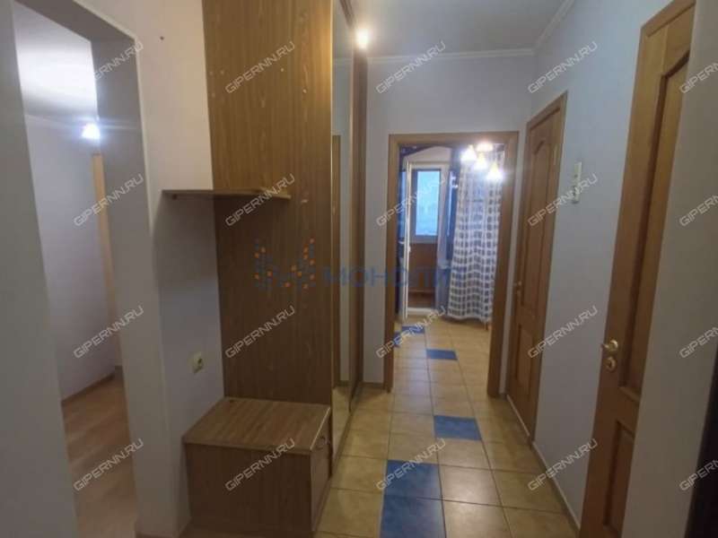 трёхкомнатная квартира на улице Верхнепечёрская дом 14
