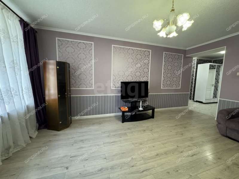 трёхкомнатная квартира на улице Максима Горького дом 52