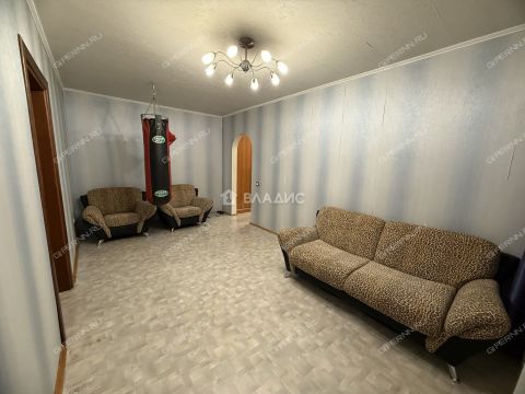 3-komnatnaya-ul-efremova-d-17 фото