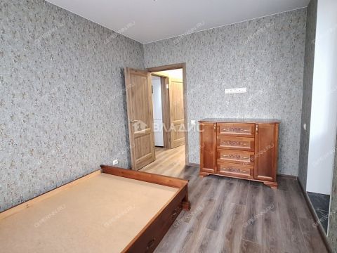 2-komnatnaya-ul-rodionova-d-202-1 фото