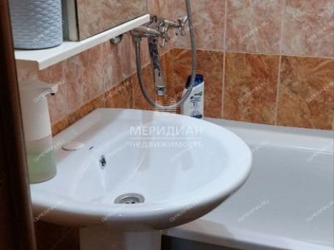 3-komnatnaya-ul-geroya-shnitnikova-d-20 фото