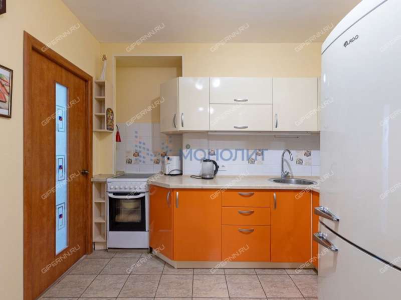 двухкомнатная квартира на улице Александра Хохлова дом 1