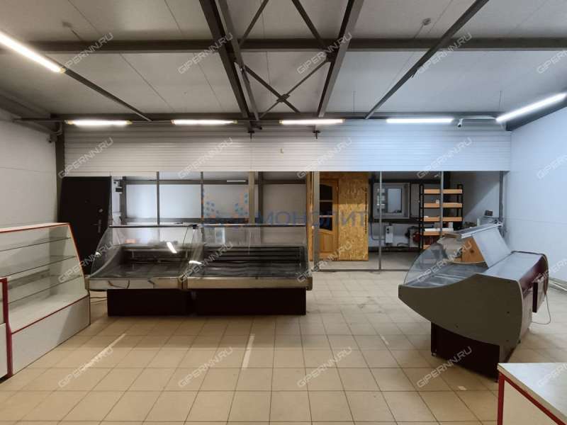 здание под торговую площадь, производственную площадь на улице Коминтерна город Павлово