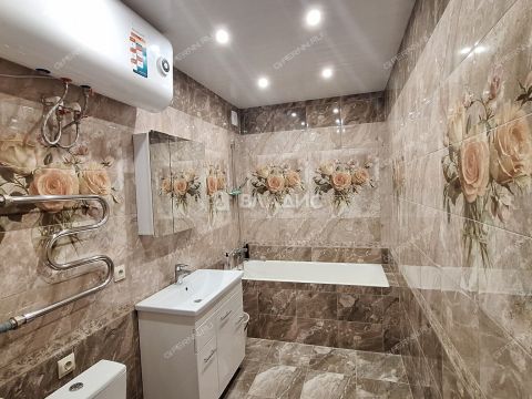 2-komnatnaya-ul-rodionova-d-202-1 фото