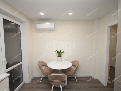 2-komnatnaya-nab-volzhskaya-d-24 фото