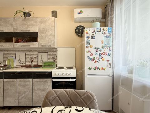 1-komnatnaya-ul-kosmicheskaya-d-34-k2 фото