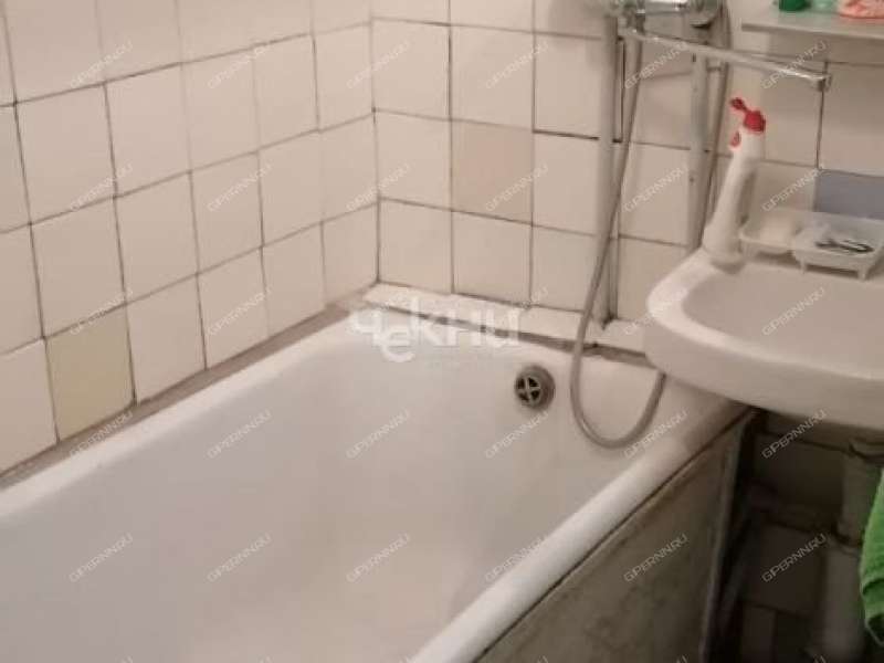 трёхкомнатная квартира на улице Ванеева дом 24