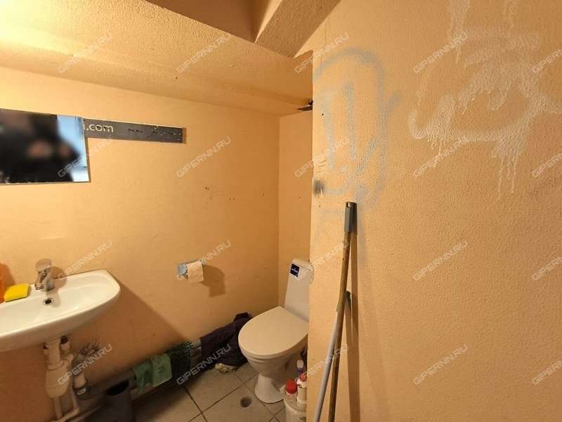 помещение под торговую площадь на Ижорская ул. д.18