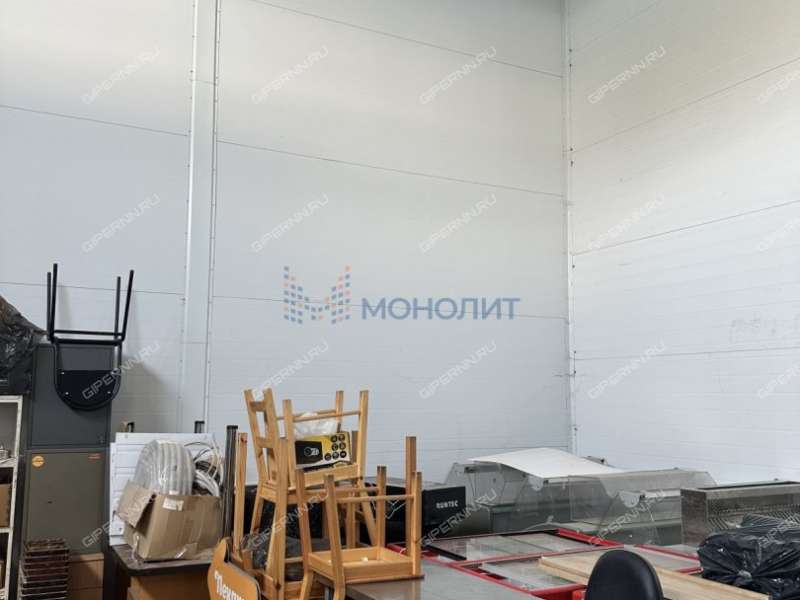 имущественный комплекс под склад, производственную площадь на улице Маршала Голованова