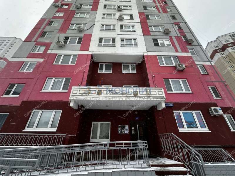 однокомнатная квартира на бульваре 60-летия Октября дом 21 к2