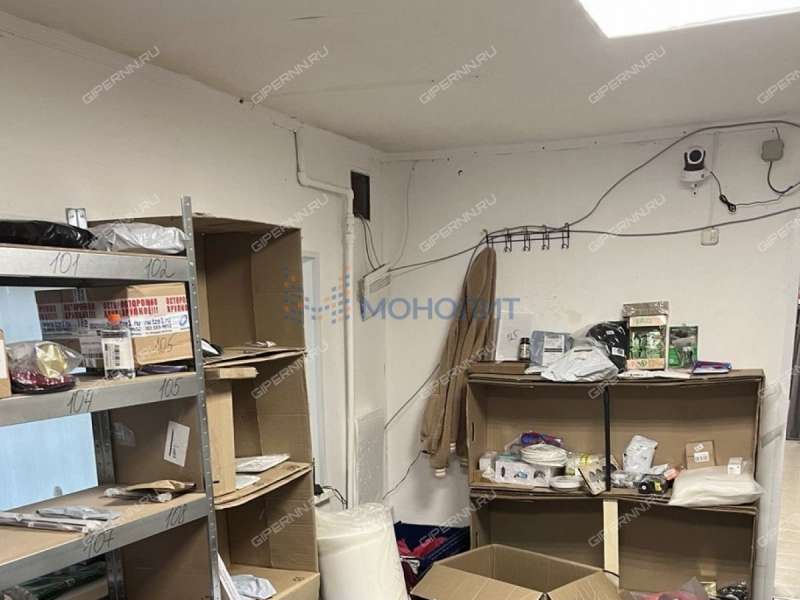 помещение под офис, недвижимость под салоны красоты на Совнаркомовской улице