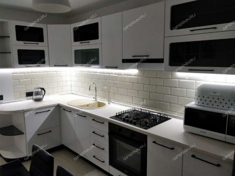 двухкомнатная квартира на проспекте Бусыгина дом 16