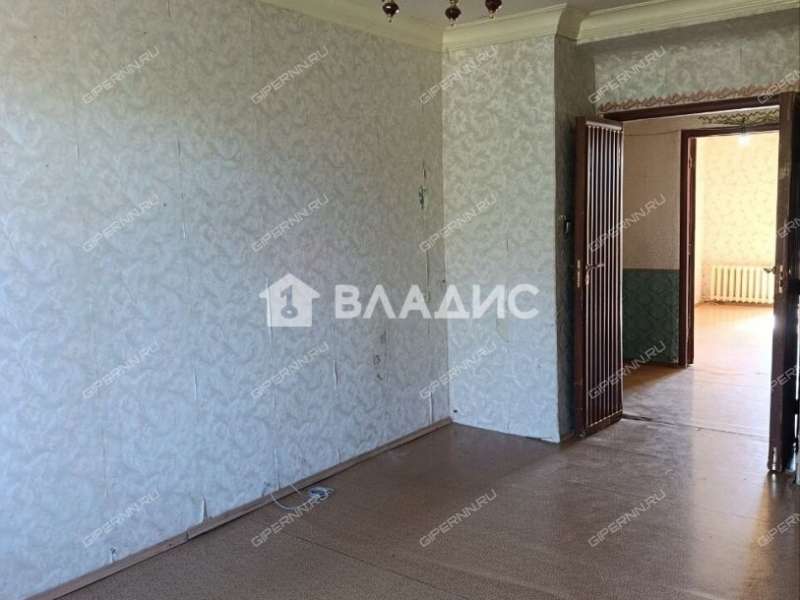 трёхкомнатная квартира на улице Гвардейцев дом 8