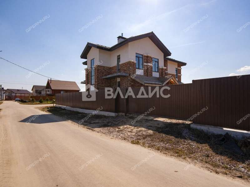 дом на улице Золотой Ключик территория ДНП Земляничная Поляна