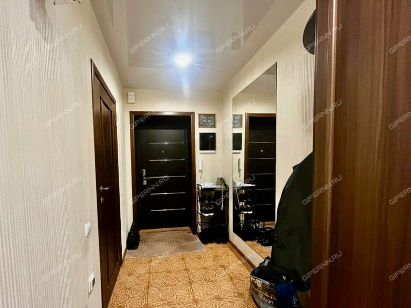 четырёхкомнатная квартира на улице Василия Иванова дом 46