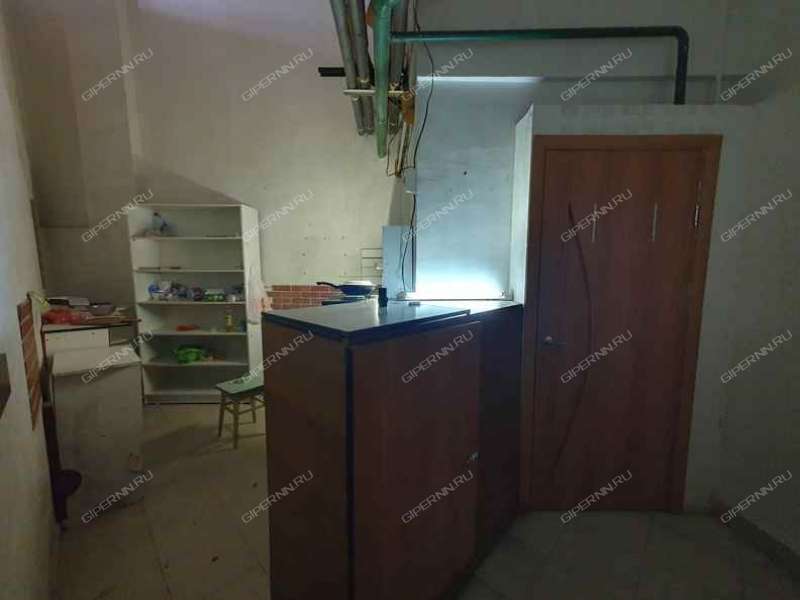 помещение под торговую площадь на улице Бурденко