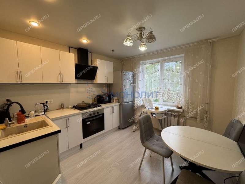 трёхкомнатная квартира на Московском шоссе дом 304Б