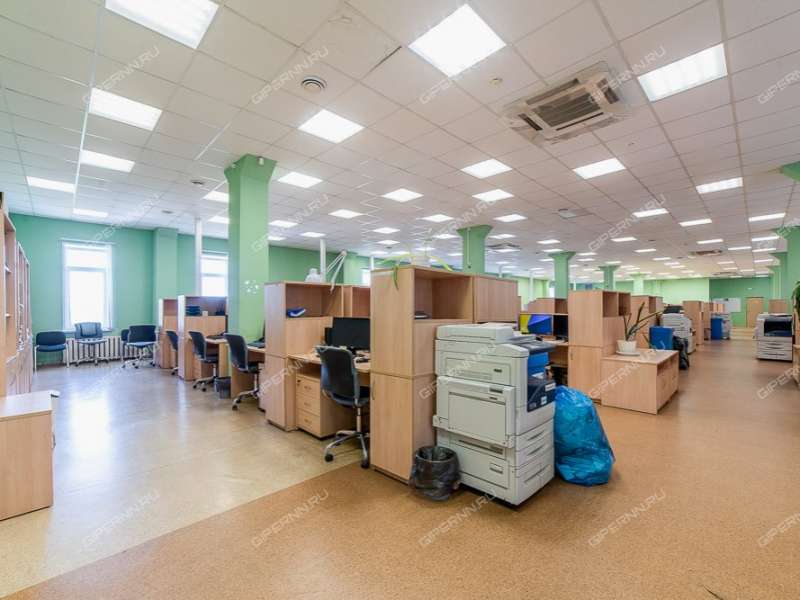 здание под офис на улице Маршала Казакова