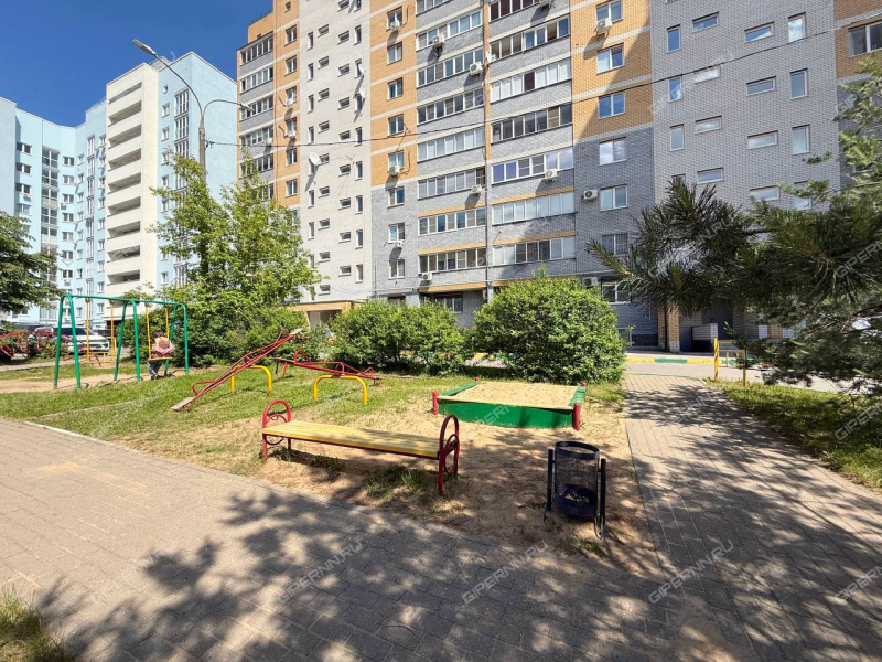 трёхкомнатная квартира на Деловой улице дом 22 к2
