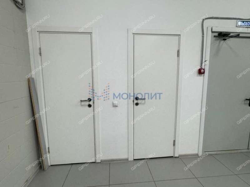 помещение под склад, недвижимость под автобизнес на улице Юлиуса Фучика