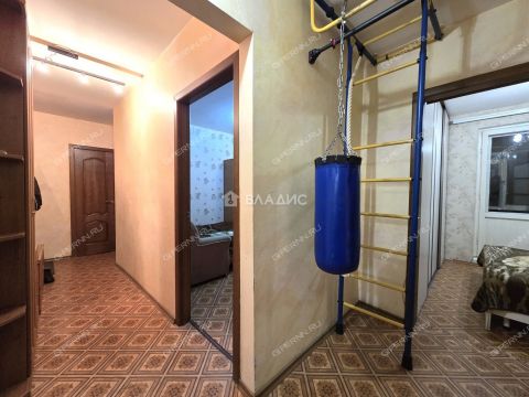 3-komnatnaya-ul-verhnepecherskaya-d-9 фото