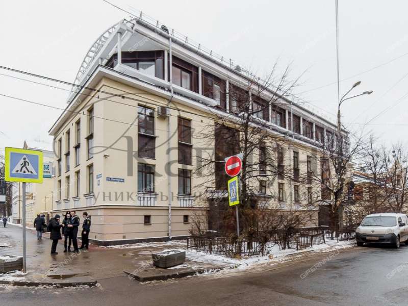 четырёхкомнатная квартира на улице Минина дом 9/4